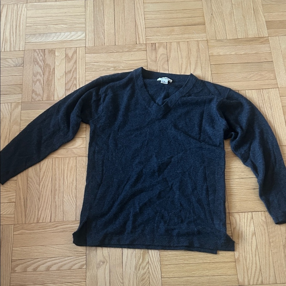 Autumn Cashmere Dark Gray V-Neck Sweater
